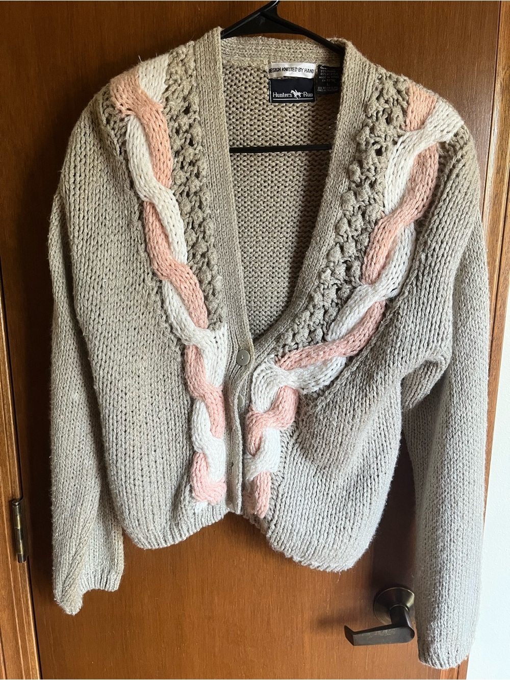 Vintage hunter run large Beige hand knit Cardigan Peach & White Cable Detail